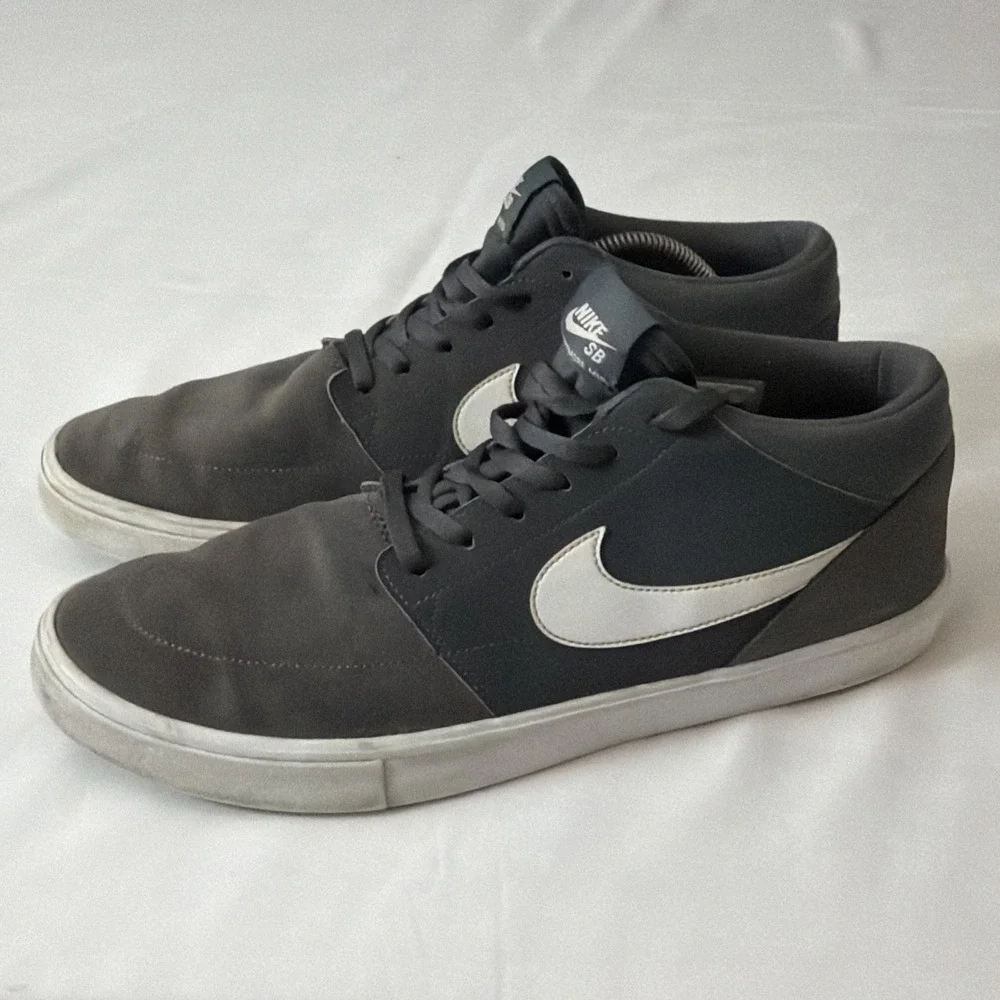 Nike Shoes Mens 12‎ SB Portmore II Solar Mid Sneakers Gray Lace Up 923198-010